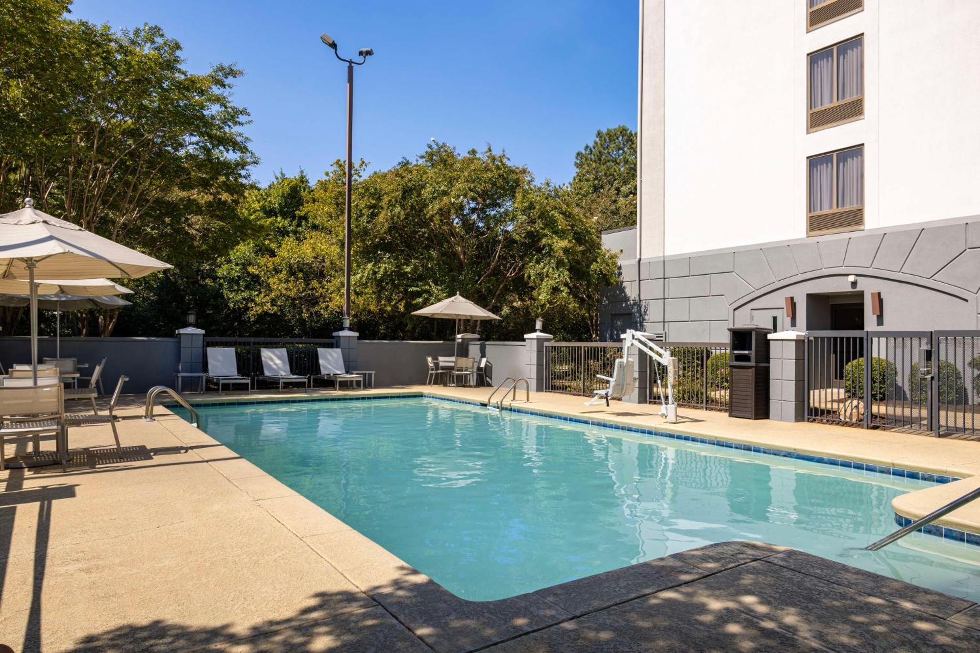 Hyatt Place Atlanta Airport South Экстерьер фото