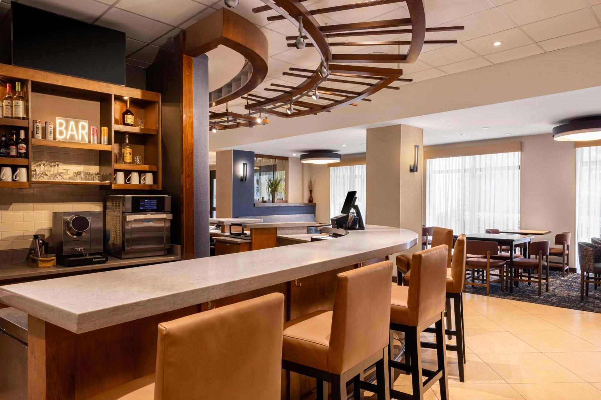 Hyatt Place Atlanta Airport South Экстерьер фото